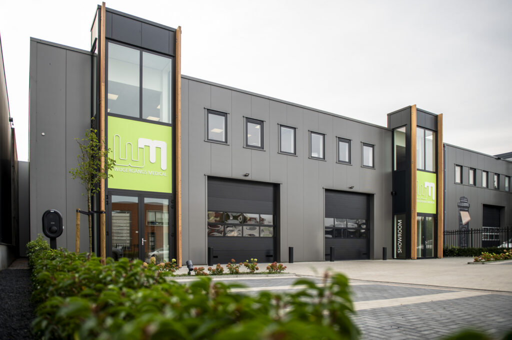 Nieuwbouw bedrijfsgebouw medische groothandel